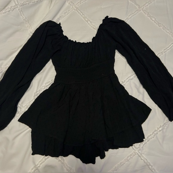 Urban Outfitters Black Rosie Smock Long Sleeve Romper in Size Small (BNWT) - Picture 5 of 6